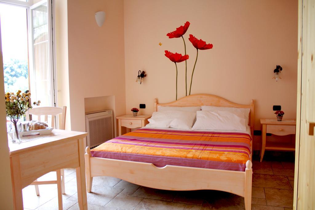 Chez Chantal Bed & Breakfast เมตา ห้อง รูปภาพ