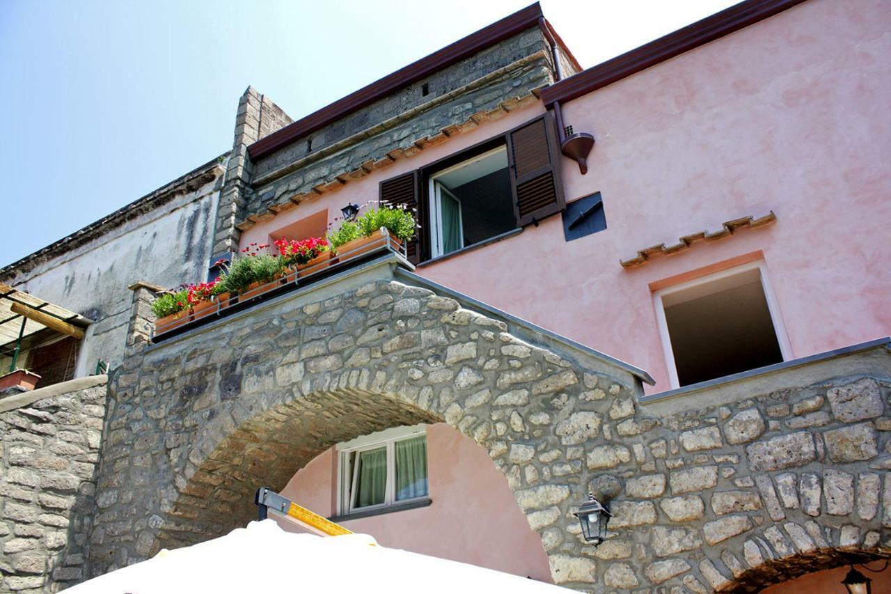 Chez Chantal Bed & Breakfast เมตา ภายนอก รูปภาพ